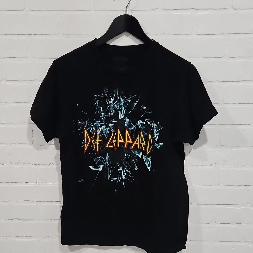 2/$10 Black Graphic Tee - Men's Short Sleeve